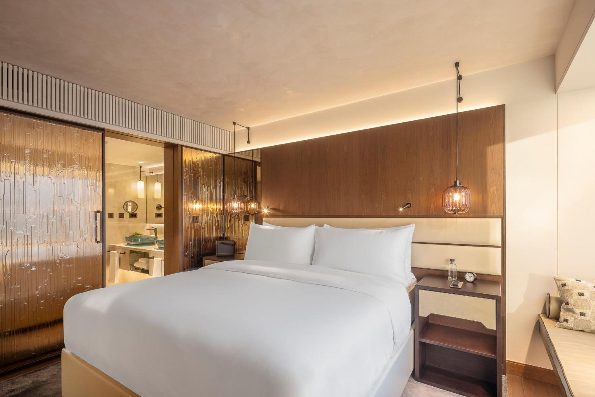 Intercontinental