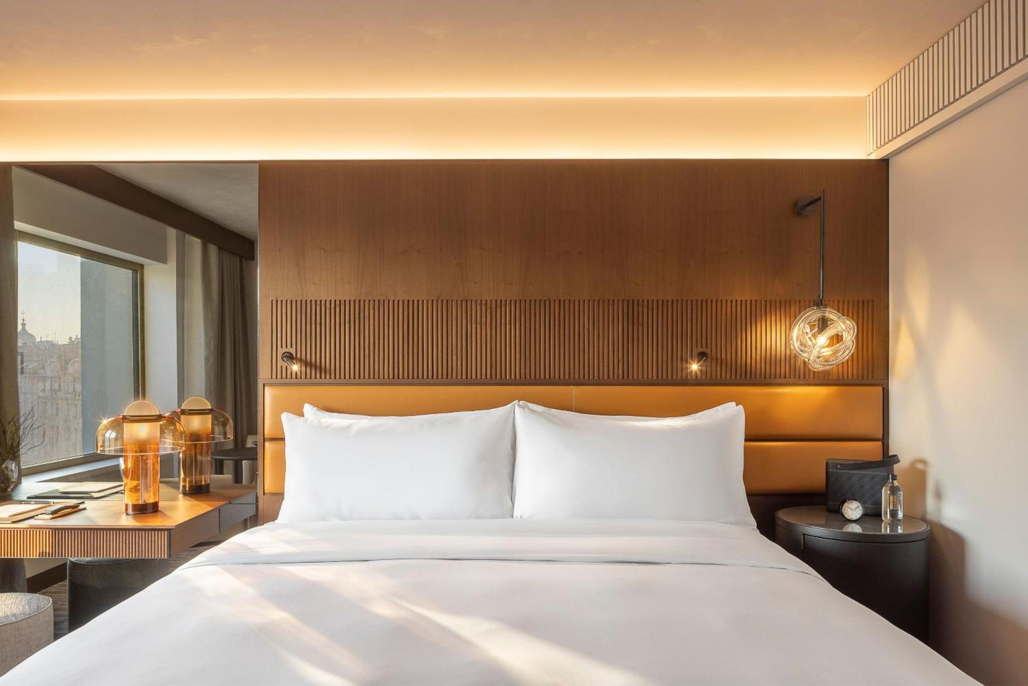 Intercontinental